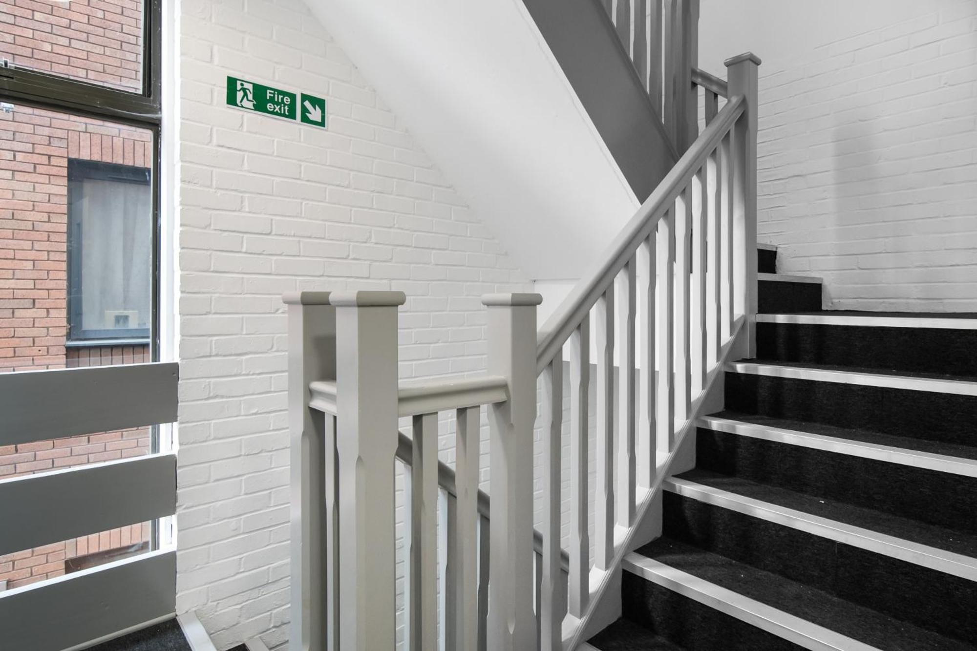 Livestay-Modern Apartments Building In Aylesbury Aylesbury  Luaran gambar